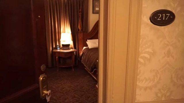 The doorway to Room 217 inside the Colonial Inn